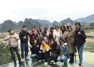 “拥抱大自然，，，，，，，，畅游英德”腾龙国际平台户外拓展活动圆满结束!